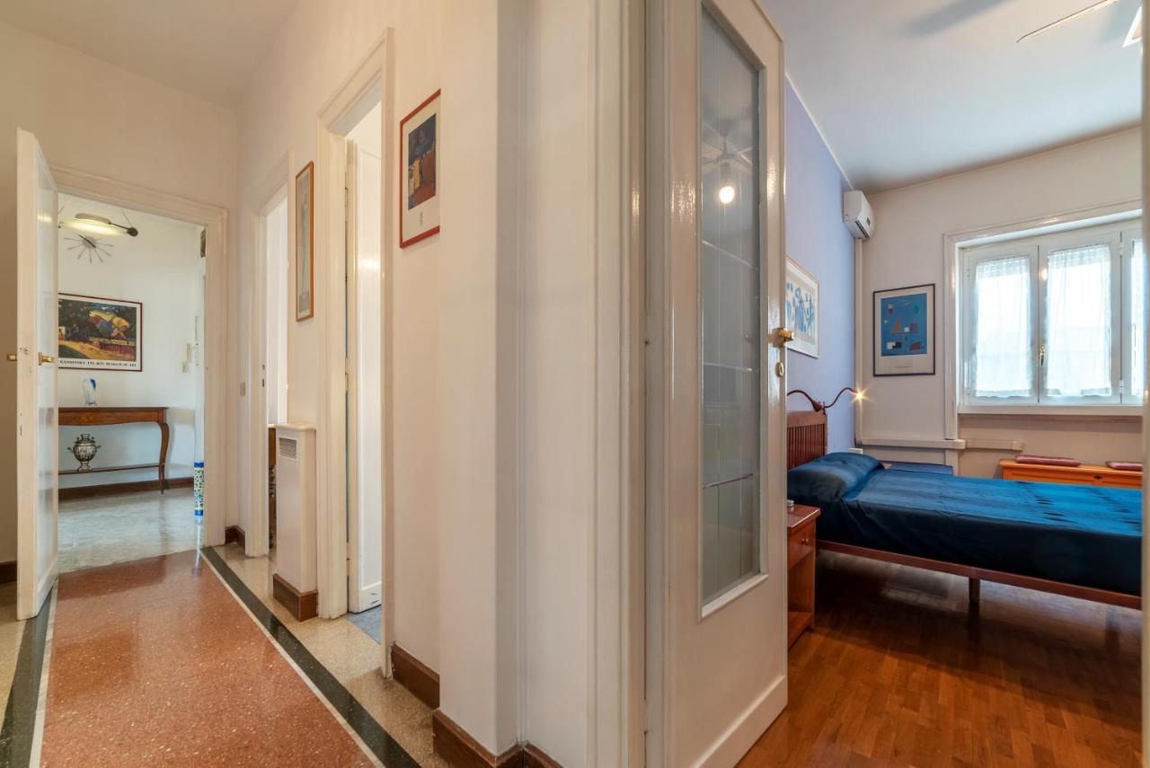 Roomy And Bright Apartment With Terrace Rom Eksteriør billede
