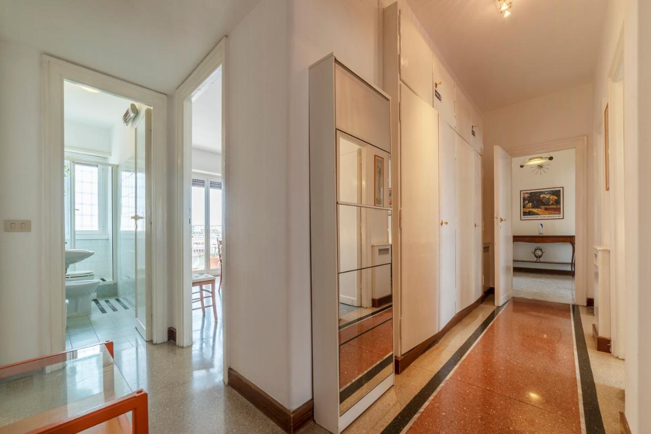 Roomy And Bright Apartment With Terrace Rom Eksteriør billede